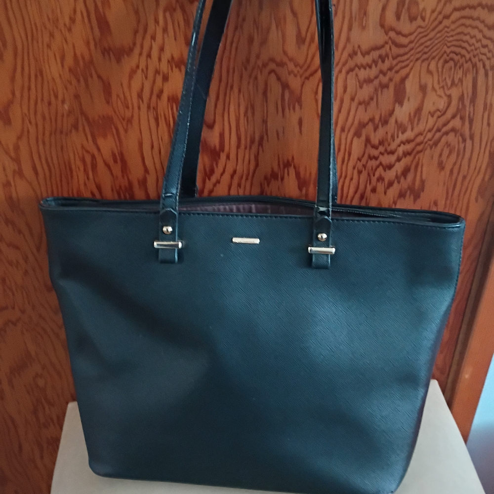 Chic Black Tote Bag